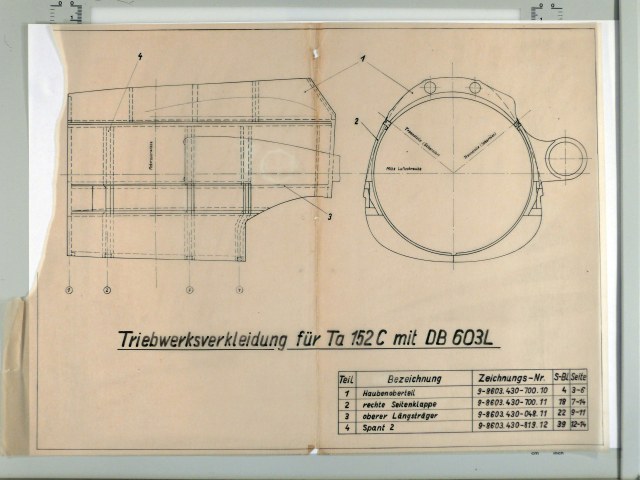 Ta 152 C Motorhaube 01.jpg